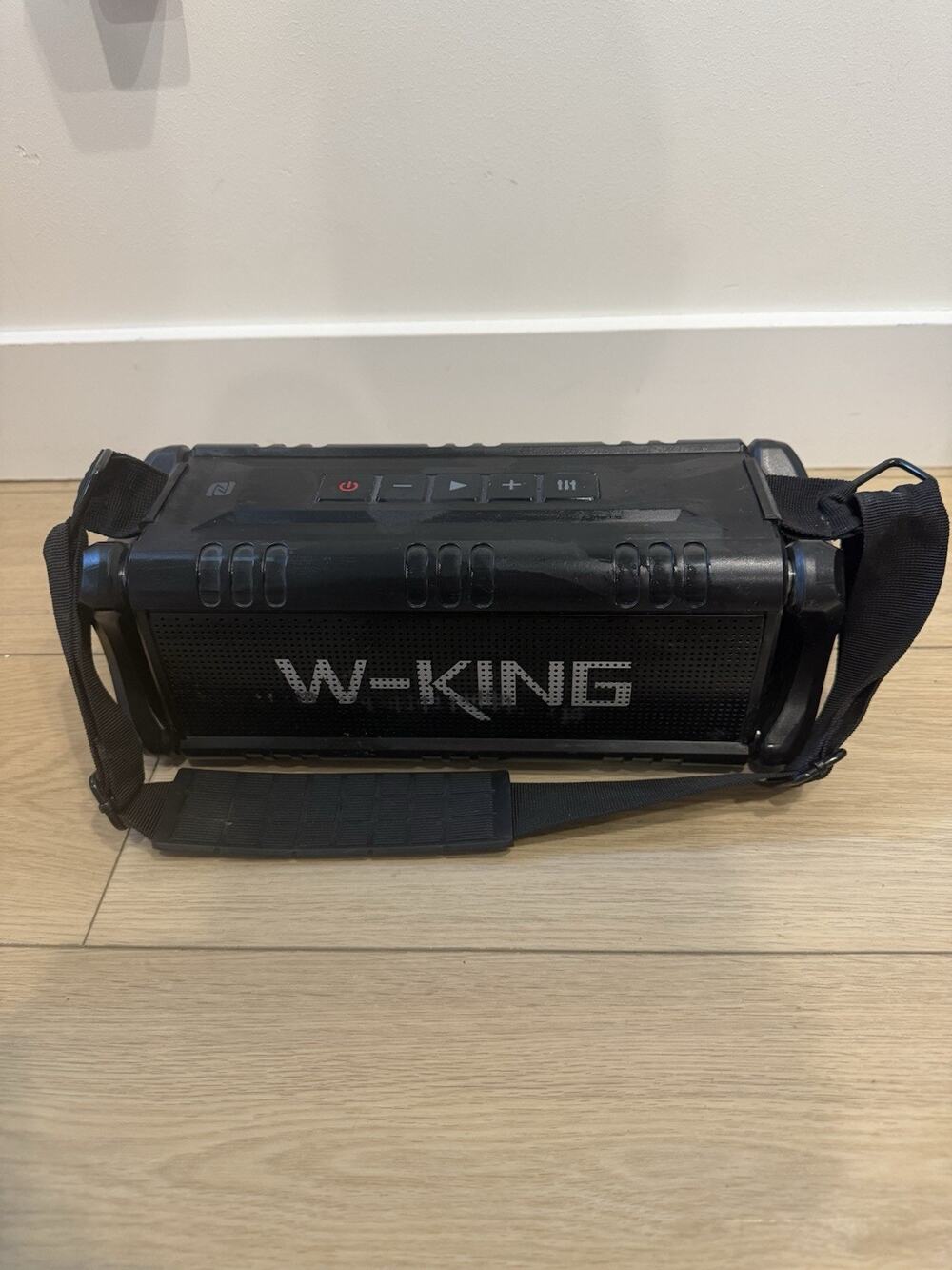 W-KING D8 Portable Bluetooth Speaker Black – Powerful Outdoor Audio